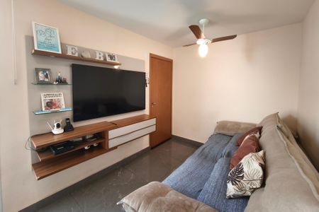Sala de apartamento à venda com 2 quartos, 45m² em Jardim Esmeraldina, Campinas