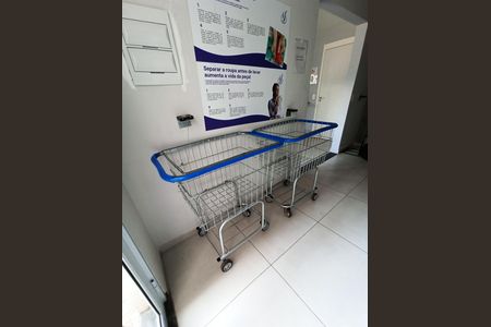 Apartamento à venda com 34m², 2 quartos e sem vaga Apartamento à venda com 34m², 2 quartos e sem vagaCarrinho