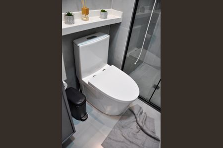 Apartamento à venda com 34m², 2 quartos e sem vaga Apartamento à venda com 34m², 2 quartos e sem vagaDetalhe - Banheiro Social