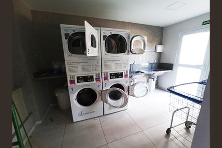 Apartamento à venda com 34m², 2 quartos e sem vaga Apartamento à venda com 34m², 2 quartos e sem vagaLavanderia Coletiva
