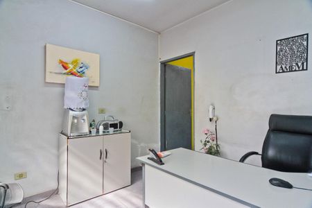 Casa para alugar com 430m², 1 quarto e sem vagaEscritório