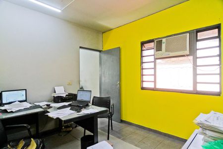 Casa para alugar com 430m², 1 quarto e sem vagaEscritório