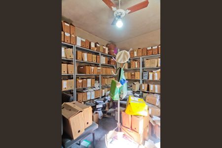Casa para alugar com 430m², 1 quarto e sem vagaEdícula