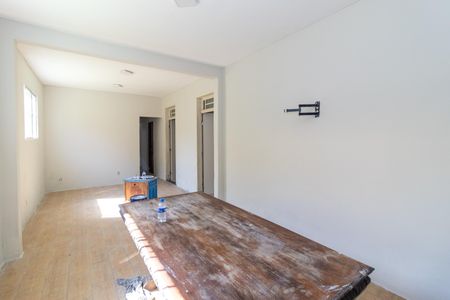 Sala de casa à venda com 3 quartos, 150m² em Realengo, Rio de Janeiro