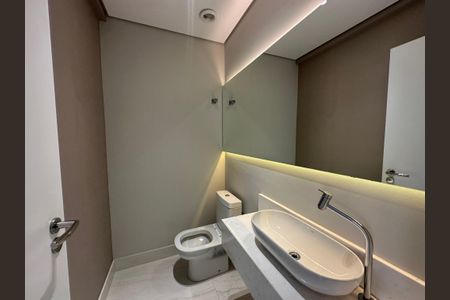 Apartamento para alugar com 228m², 3 quartos e 4 vagasLavabo