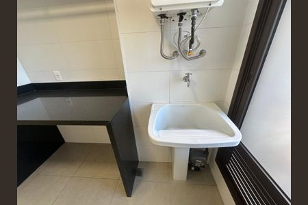 Apartamento para alugar com 228m², 3 quartos e 4 vagasÁrea de Serviço