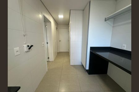 Apartamento para alugar com 228m², 3 quartos e 4 vagasÁrea de Serviço
