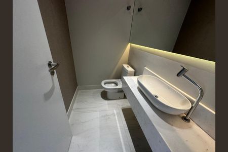 Apartamento para alugar com 228m², 3 quartos e 4 vagasLavabo