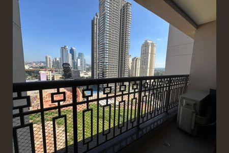 Apartamento para alugar com 228m², 3 quartos e 4 vagasVaranda