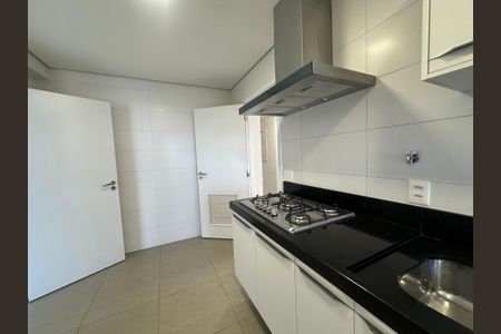 Apartamento para alugar com 228m², 3 quartos e 4 vagasCozinha