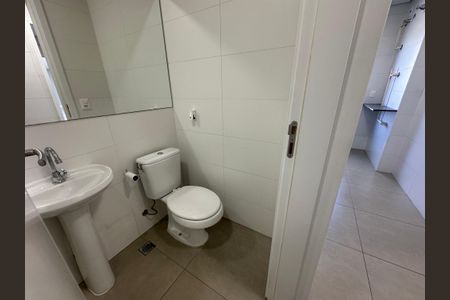 Apartamento para alugar com 228m², 3 quartos e 4 vagasBanheiro de serviço