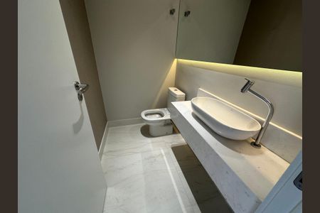 Apartamento para alugar com 228m², 3 quartos e 4 vagasLavabo