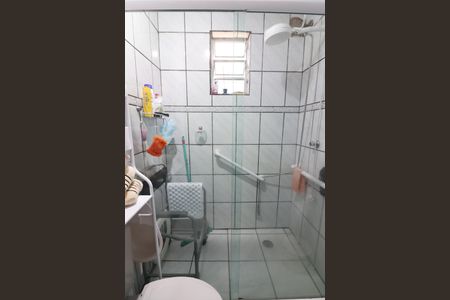 Casa à venda com 220m², 2 quartos e 2 vagasBanheiro Social