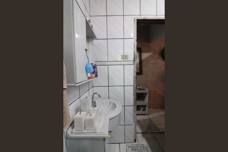 Casa à venda com 220m², 2 quartos e 2 vagasBanheiro Social