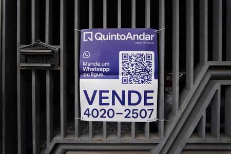 Casa à venda com 330m², 3 quartos e 2 vagasPlaquinha