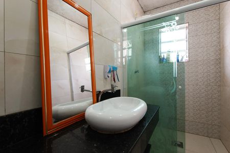Casa à venda com 330m², 3 quartos e 2 vagasBanheiro da Suíte