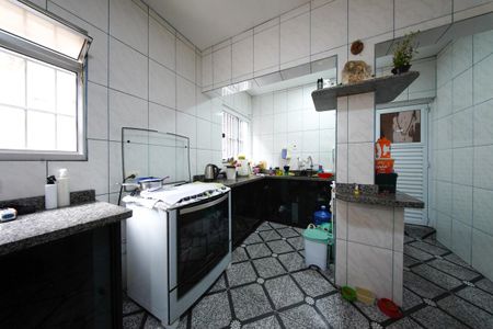 Casa à venda com 330m², 3 quartos e 2 vagasCozinha