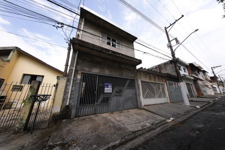 Casa à venda com 330m², 3 quartos e 2 vagasFachada