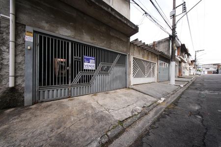 Casa à venda com 330m², 3 quartos e 2 vagasFachada