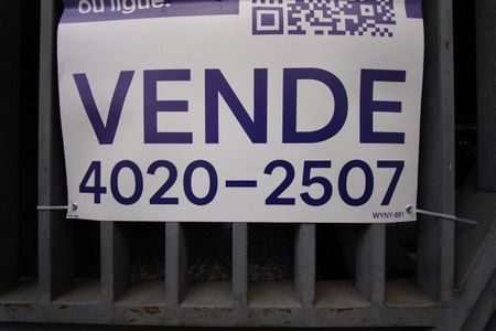Casa à venda com 330m², 3 quartos e 2 vagasPlaquinha