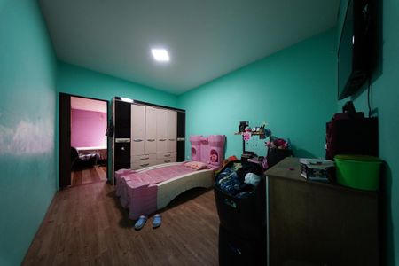Casa à venda com 330m², 3 quartos e 2 vagasQuarto 1