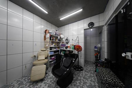 Casa à venda com 330m², 3 quartos e 2 vagasQuarto de Serviço
