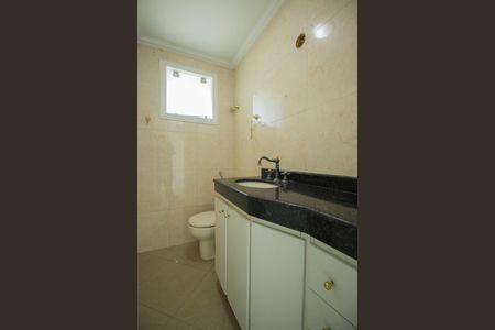 Casa de condomínio para alugar com 240m², 4 quartos e 4 vagasLavabo