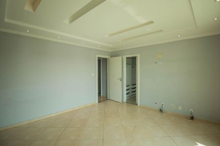 Casa de condomínio para alugar com 240m², 4 quartos e 4 vagasSuíte 1