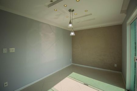 Casa de condomínio para alugar com 240m², 4 quartos e 4 vagasSala 2