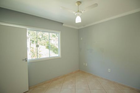 Casa de condomínio para alugar com 240m², 4 quartos e 4 vagasQuarto 1