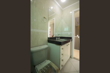 Casa de condomínio para alugar com 240m², 4 quartos e 4 vagasBanheiro