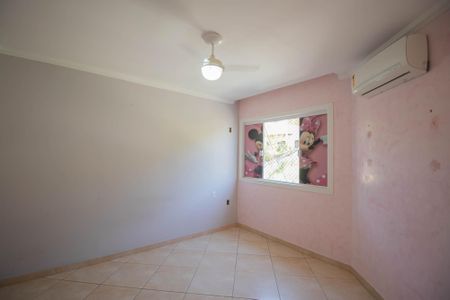 Casa de condomínio para alugar com 240m², 4 quartos e 4 vagasQuarto 2