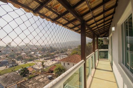 Casa de condomínio para alugar com 240m², 4 quartos e 4 vagasSuíte 1