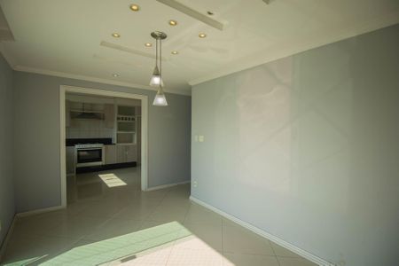 Casa de condomínio para alugar com 240m², 4 quartos e 4 vagasSala 2