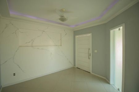 Casa de condomínio para alugar com 240m², 4 quartos e 4 vagasSala