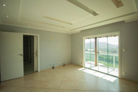 Casa de condomínio para alugar com 240m², 4 quartos e 4 vagasSuíte 1