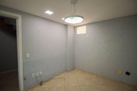 Casa de condomínio para alugar com 240m², 4 quartos e 4 vagasQuarto 3