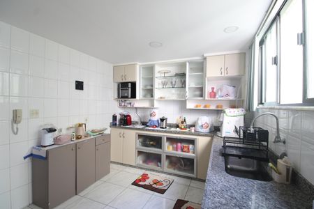 Apartamento para alugar com 265m², 3 quartos e 3 vagasCozinha