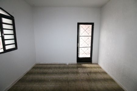 Casa para alugar com 98m², 1 quarto e 2 vagasSala