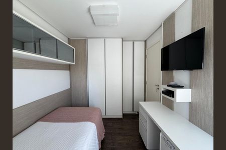 Apartamento à venda com 70m², 2 quartos e 2 vagas Apartamento à venda com 70m², 2 quartos e 2 vagasQuarto