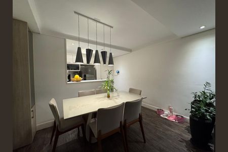 Apartamento à venda com 70m², 2 quartos e 2 vagas Apartamento à venda com 70m², 2 quartos e 2 vagasSala