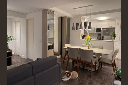 Apartamento à venda com 70m², 2 quartos e 2 vagas Apartamento à venda com 70m², 2 quartos e 2 vagasSala