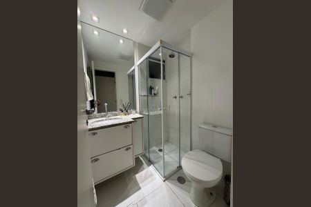 Apartamento à venda com 70m², 2 quartos e 2 vagas Apartamento à venda com 70m², 2 quartos e 2 vagasBanheiro