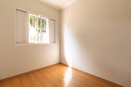 Casa para alugar com 120m², 3 quartos e 2 vagasQuarto 2