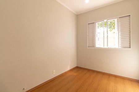 Casa para alugar com 120m², 3 quartos e 2 vagasQuarto 2