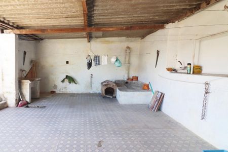 Casa à venda com 220m², 2 quartos e 1 vagaÁrea de Serviço