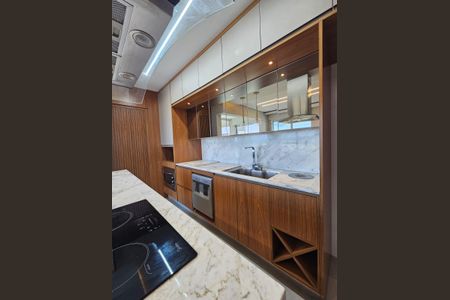 Apartamento para alugar com 81m², 2 quartos e 2 vagasCozinha