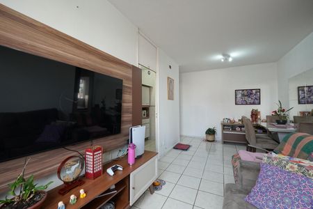 Sala de apartamento à venda com 2 quartos, 57m² em Vila Monumento, São Paulo