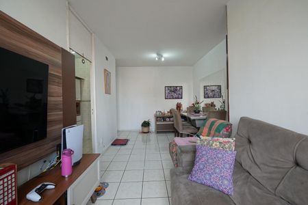 Apartamento à venda com 57m², 2 quartos e 1 vagaSala
