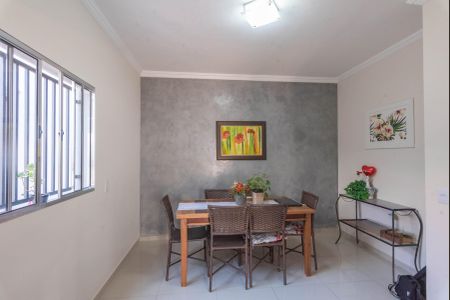 Casa à venda com 198m², 3 quartos e 4 vagasCopa